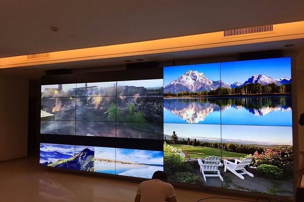 王牌科技液晶拼接屏助力廣東某山區縣融媒體中心的打造智慧終端顯示平臺